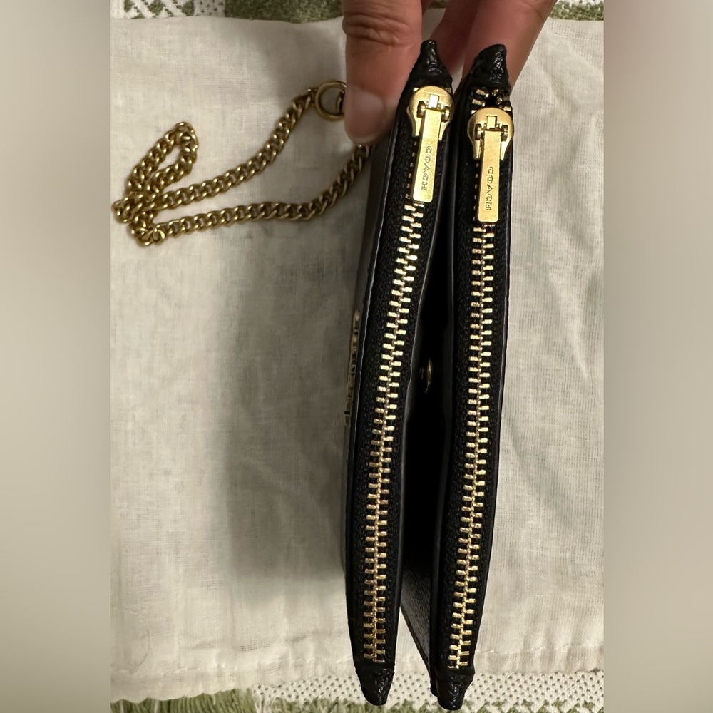 Coach Zip Chain Card Case. Black leather wallet. - Picture 6 of 11